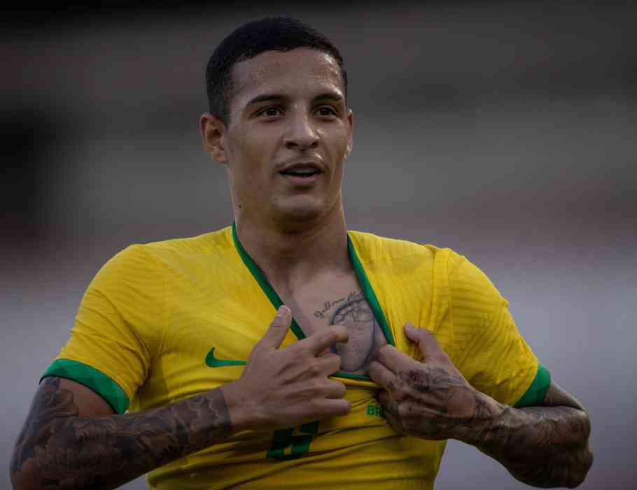 Con Arana, Tite conjura a Brasil para enfrentar a Chile y Bolivia en las eliminatorias