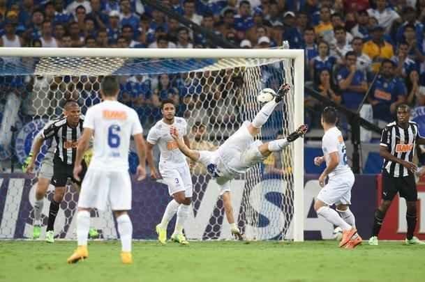 Imagens da deciso entre Cruzeiro e Atltico no Mineiro