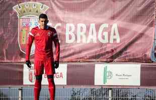 De volta ao Braga em 2017, o argentino fez 19 jogos e contribuiu com um gol antes de ser negociado com o Sporting.