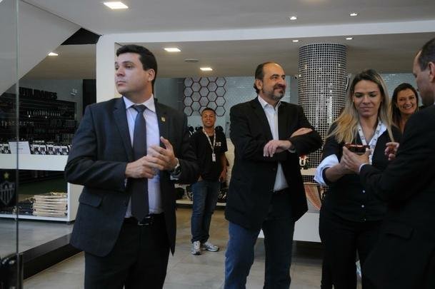 Com festa dos torcedores, Conselho Deliberativo do Atltico aprovou construo do estdio