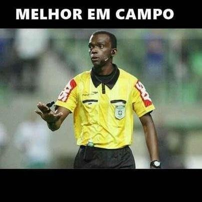 Torcedores do Cruzeiro tiram sarro de atleticanos após conquista do Mineiro