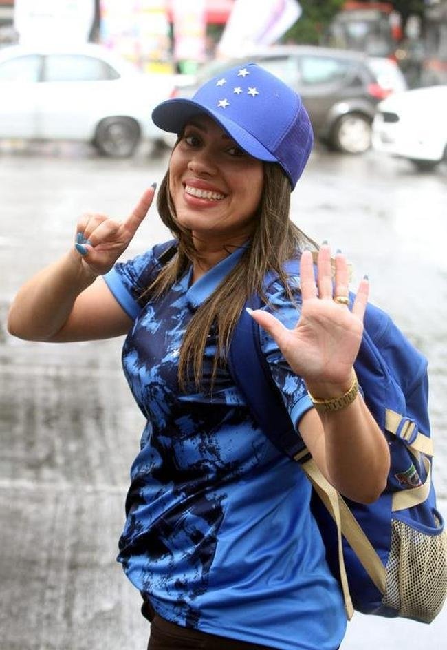 Na manh seguinte ao acesso do Cruzeiro, Belo Horizonte amanheceu 