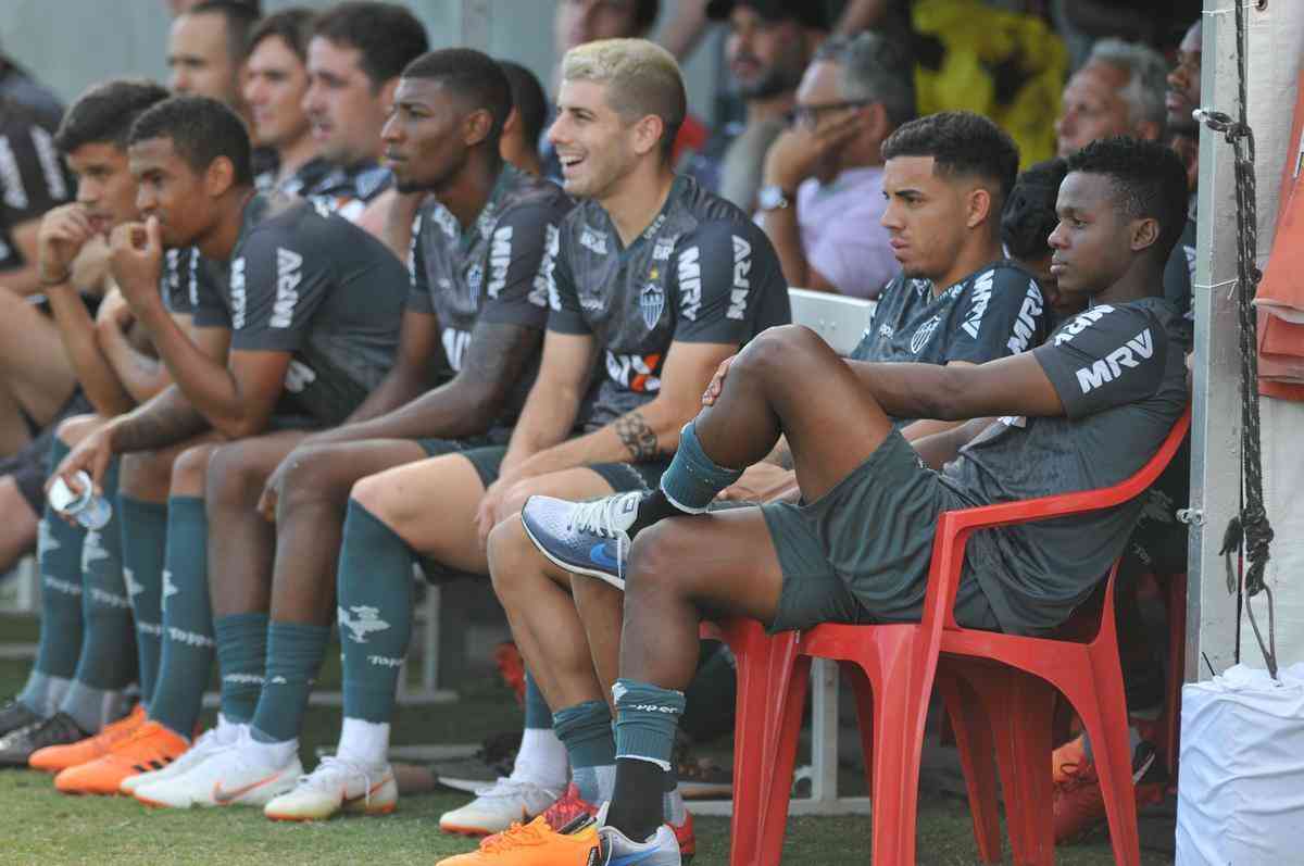 Atltico derrotou Coimbra em jogo-treino na Cidade do Galo com gols de Galdezani, Edinho e Fbio Santos