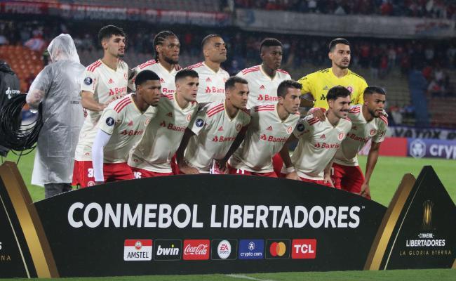 O Internacional vai em busca da primeira vitria na competio 