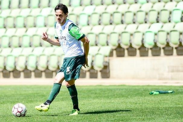 Lima (zagueiro) - contratado em 2017, fez seis partidas no ano. Tem ligao com o Coelho at maio de 2018.