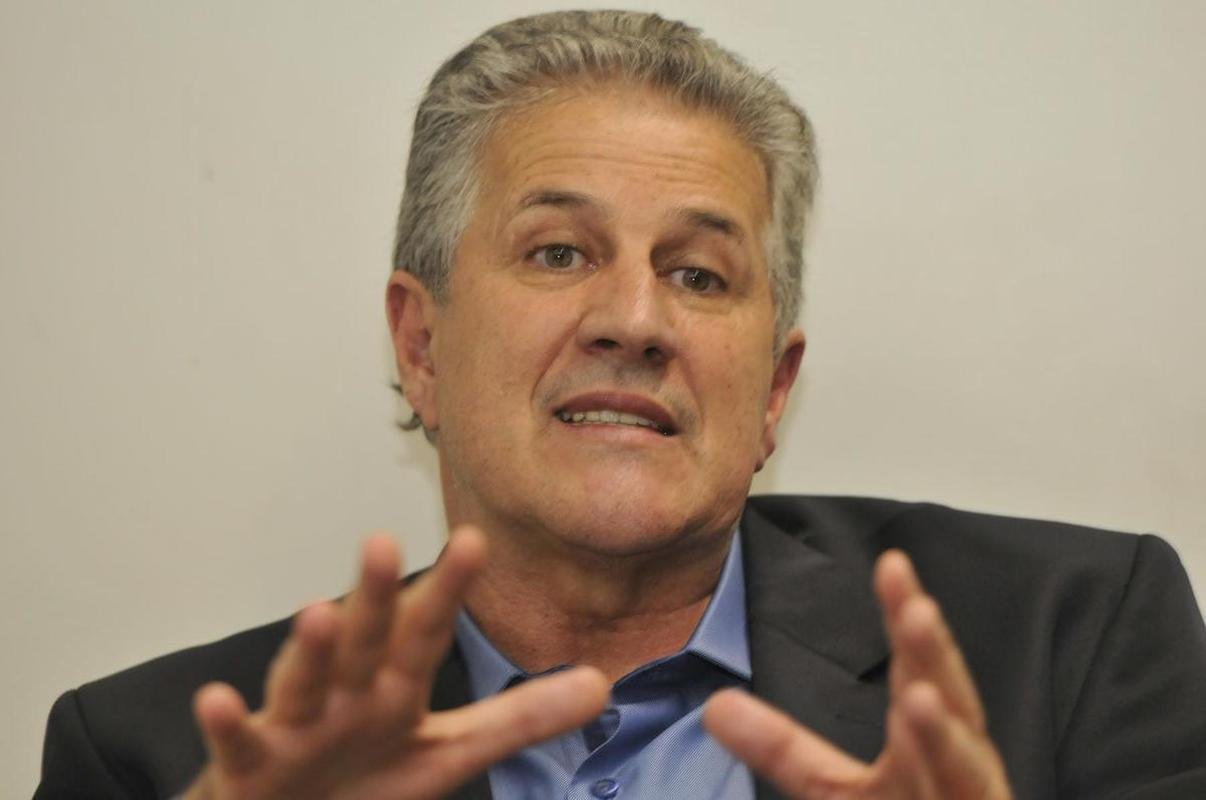 Joo Leite - ex-goleiro, jogador com mais partidas na histria do Atltico e deputado estadual, 66 anos: 