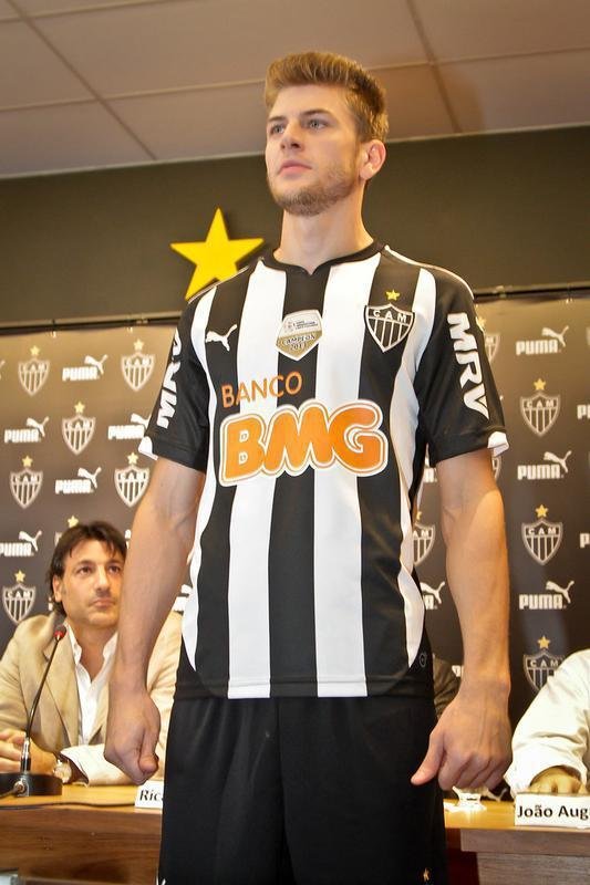 Uniforme número 1 do Atlético para a temporada 2014