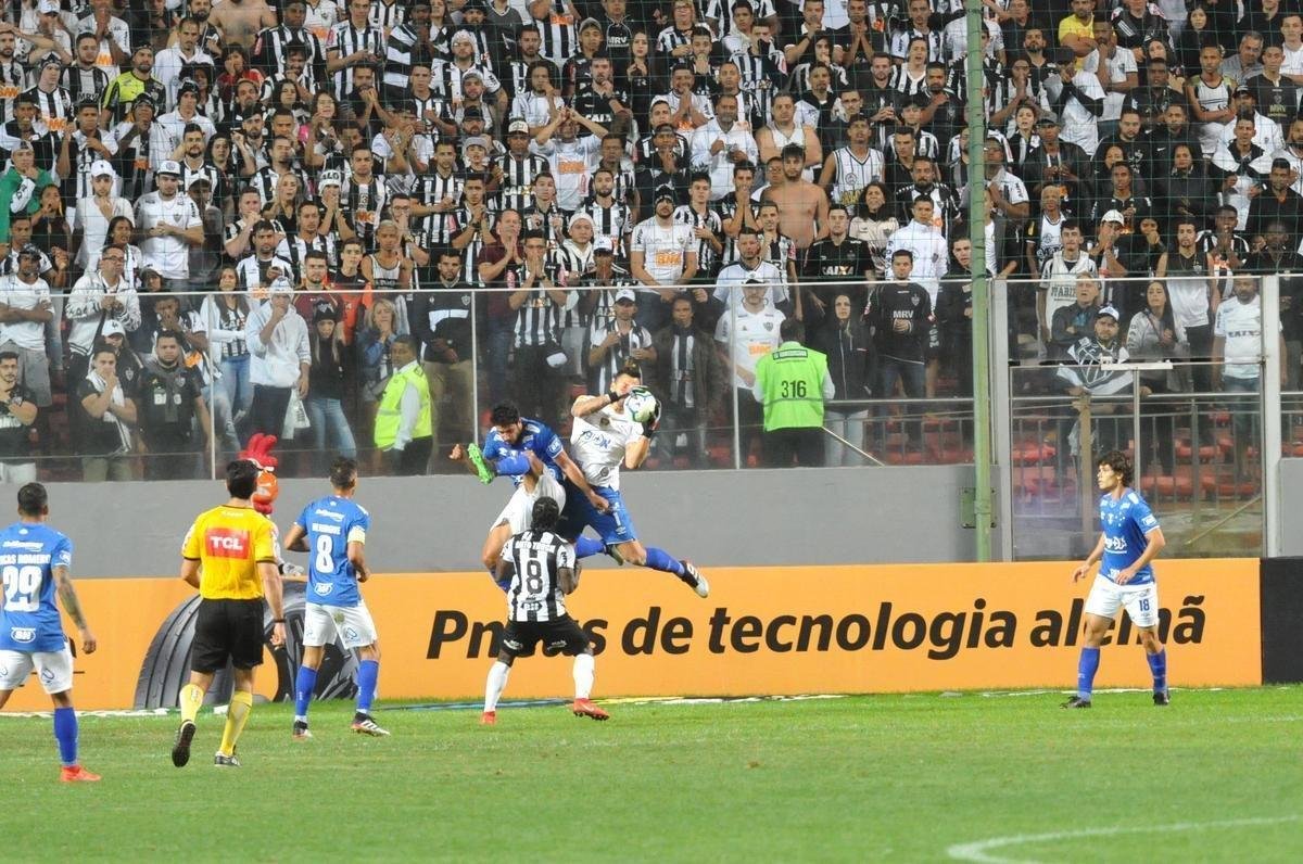 Atltico e Cruzeiro se enfrentaram pelas quartas de final da Copa do Brasil