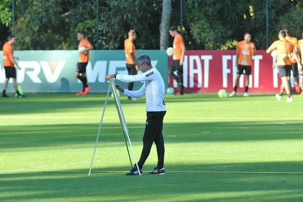 Atltico inicia preparao para o clssico