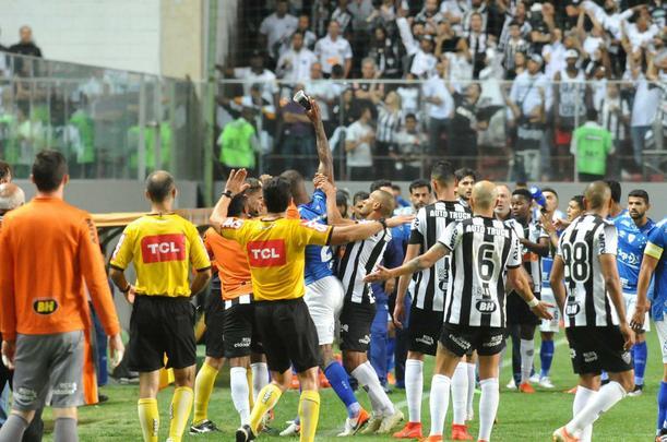 Atltico e Cruzeiro se enfrentaram pelas quartas de final da Copa do Brasil
