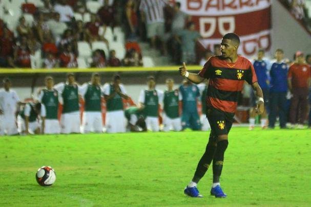 PEDRO MARANHÃO (Ponta - 20 anos)
Em boa fase nas competições do Sub-20 do Sport, Pedro já participou de dois jogos pela equipe principal no estadual de 2019.