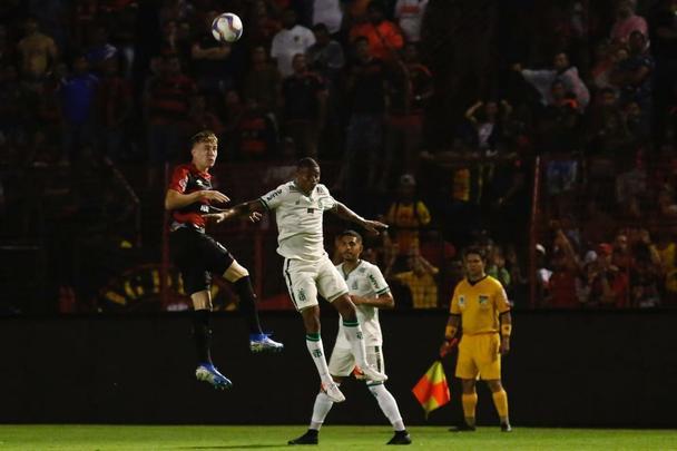 Na Ilha do Retiro, o Sport recebeu o América-MG para tentar buscar sua terceira vitória consecutiva