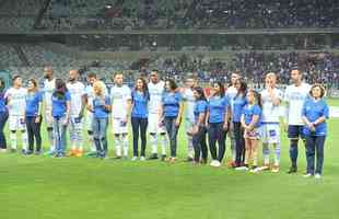 Mulheres foram homenageadas no Mineiro antes de jogo entre Cruzeiro e URT (Juarez Rodrigues/EM D.A Press)