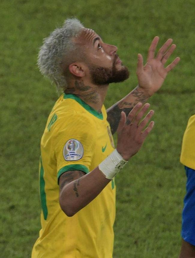 Brasil e Peru se enfrentaram pela segunda rodada do Grupo B da Copa Amrica