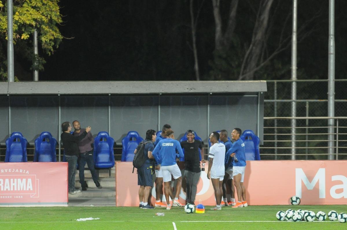 Seleo Equatoriana treinou pela primeira vez em BH, no Sesc Venda Nova