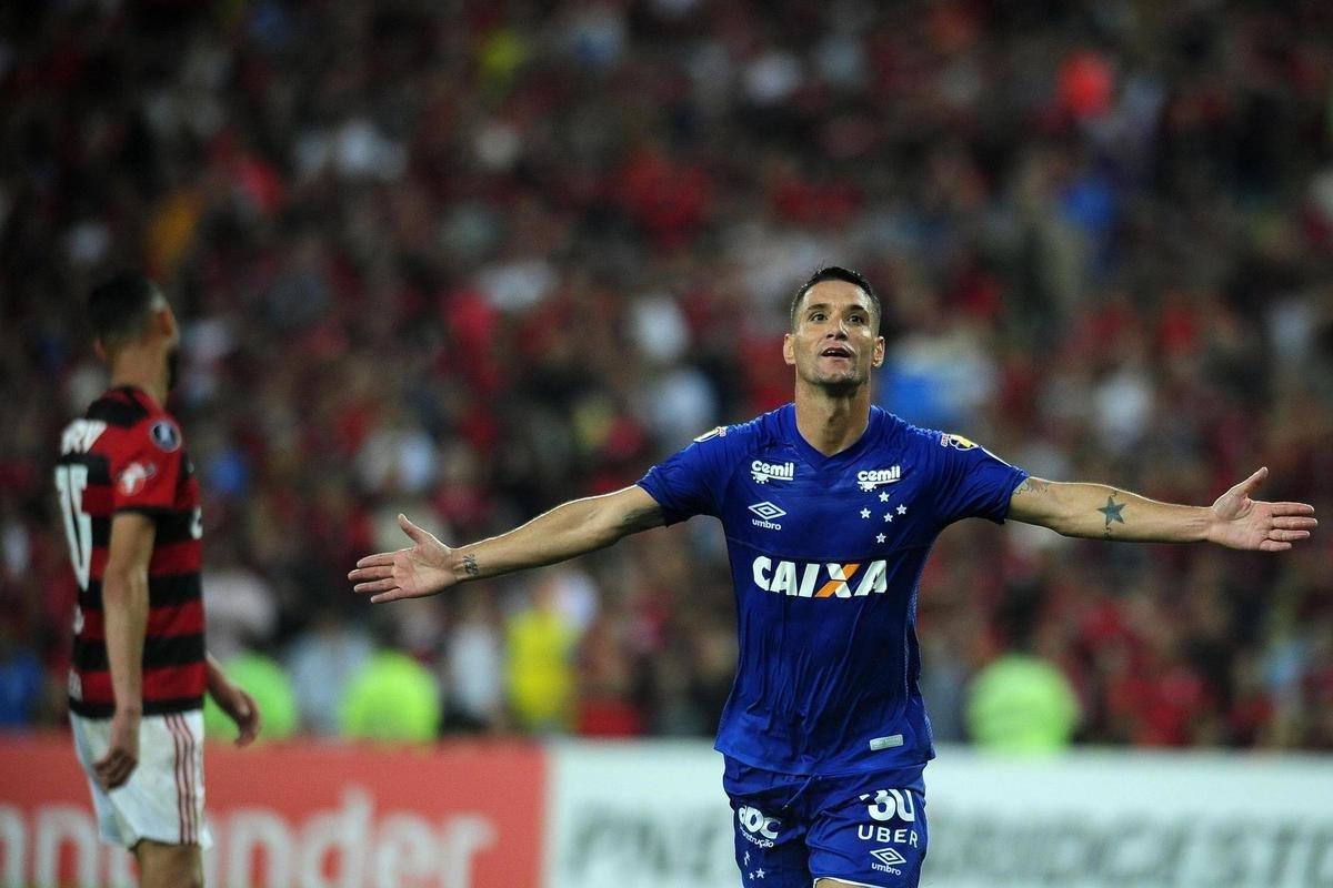 7� Thiago Neves - 15 gols (2018)
