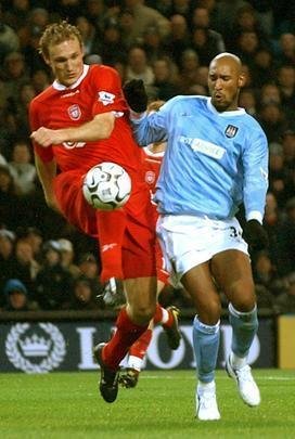 Nicolas Anelka: 103 jogos e 46 gols pelo Manchester City