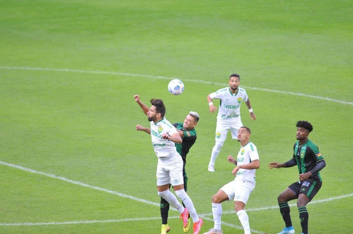 Fotos de Amrica x Cuiab, no Independncia, pela 4 rodada do Brasileiro