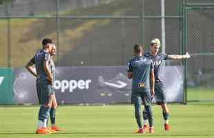 Atltico derrotou Coimbra em jogo-treino na Cidade do Galo com gols de Galdezani, Edinho e Fbio Santos