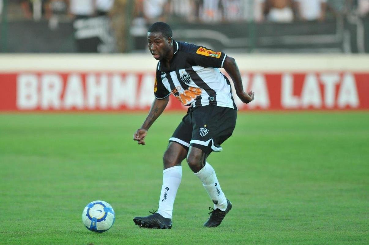 dison Mndez: meia, que jogou pela Seleo Equatoriana, chegou ao Atltico em 2010