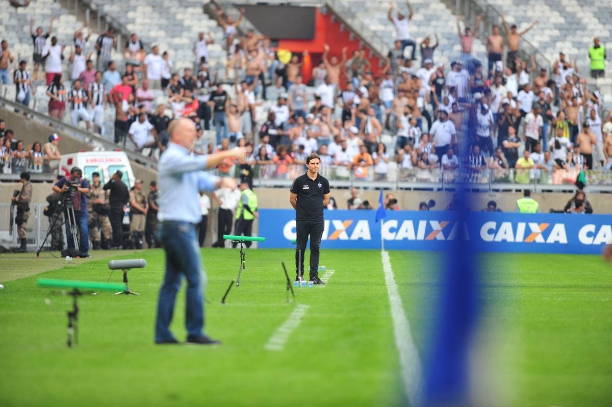 Equipes se enfrentaram no Mineiro, na tarde deste domingo, pela 25 rodada da Srie A