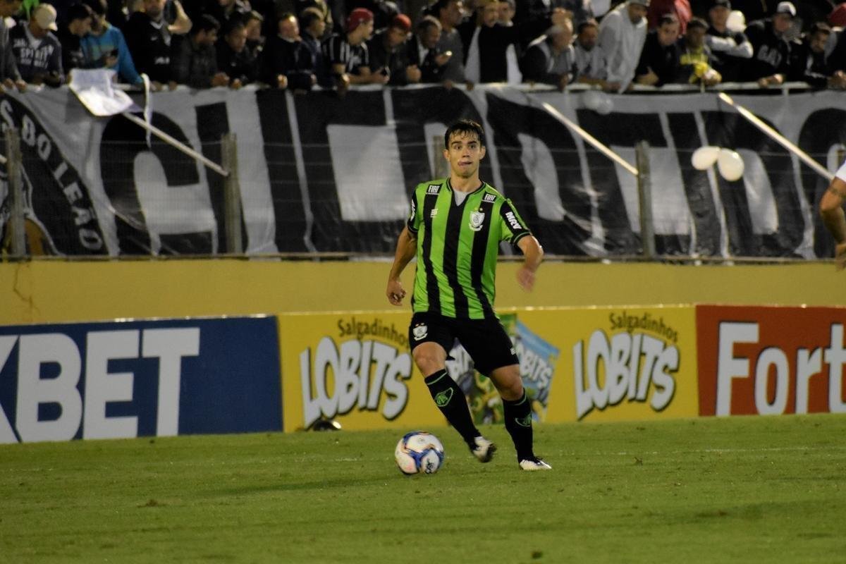 Amrica foi batido pelo Bragantino e sofreu a sexta derrota na Srie B