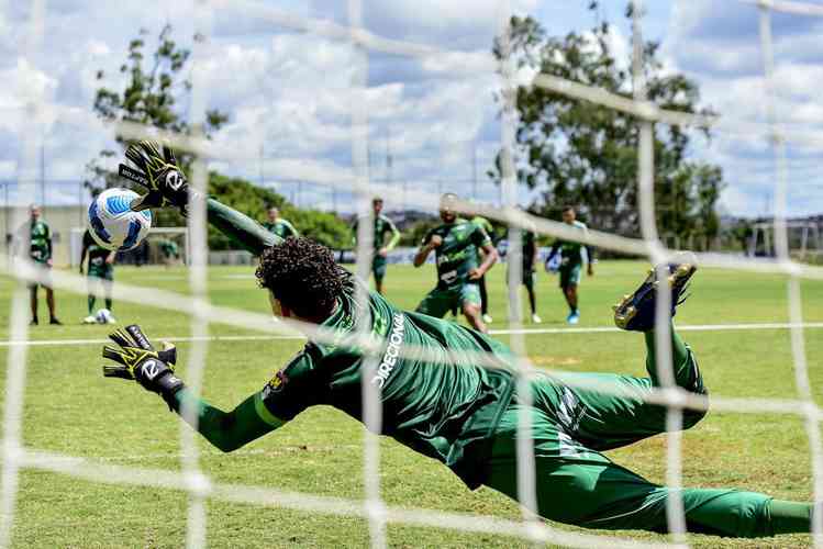 Jogadores do Amrica prometem muita luta para voltar do Equador com a vaga na bagagem 