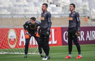 Levir Culpi comanda treino no Mineiro antes da estreia no Grupo E da Libertadores