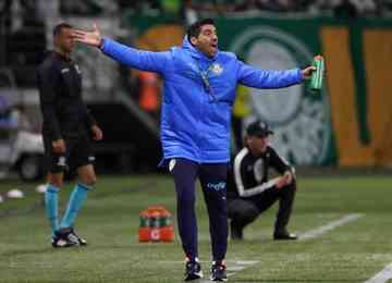 Técnico do Palmeiras, Abel Ferreira ressaltou o comportamento coletivo do time em classificação contra o Atlético para as semifinais da Libertadores 
