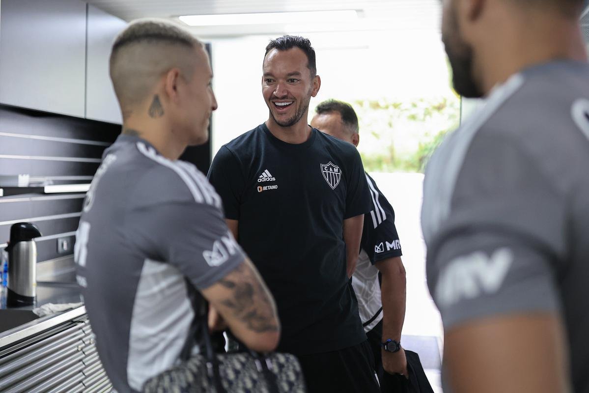 Veja fotos do primeiro dia de pr-temporada do Atltico