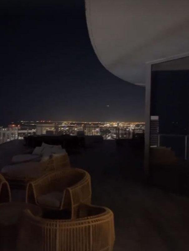 Hulk, do Atltico, apresenta sua nova cobertura em Miami no condomnio Paramount Miami Worldcenter