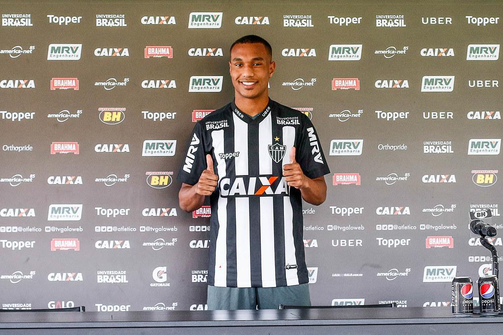 Leandrinho - atacante