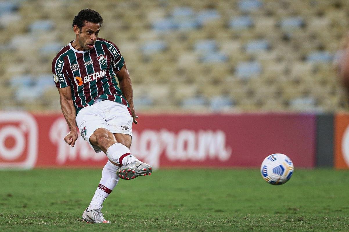 Fotos da vitria do Fluminense sobre o Amrica, no Maracan, no Rio de Janeiro, pela 34 rodada do Campeonato Brasileiro