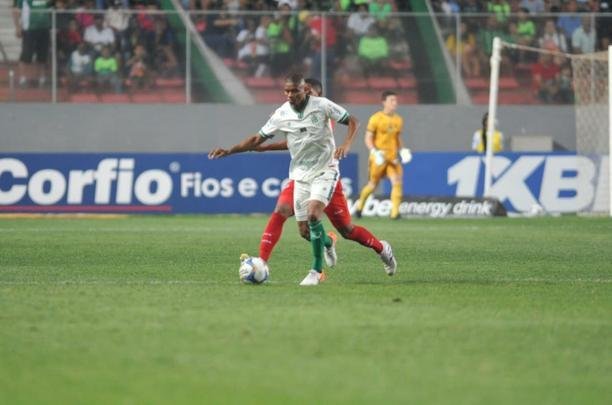 América enfrentou o Vila Nova nesta terça-feira, no Independência