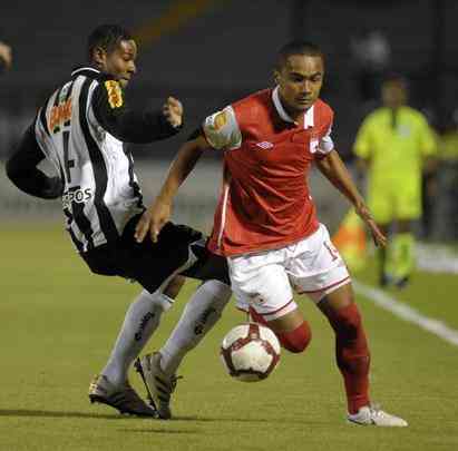 O Galo voltou ao estdio em 2010. Na disputa da Copa Sul-Americana, o Atltico visitou o Independiente Santa Fe. Depois da vitria em casa, por 2 a 0, o time mineiro entrou em campo com uma equipe alternativa e perdeu por 1 a 0, gol de Flix Noguera. O alvinegro se classificou s quartas de final.