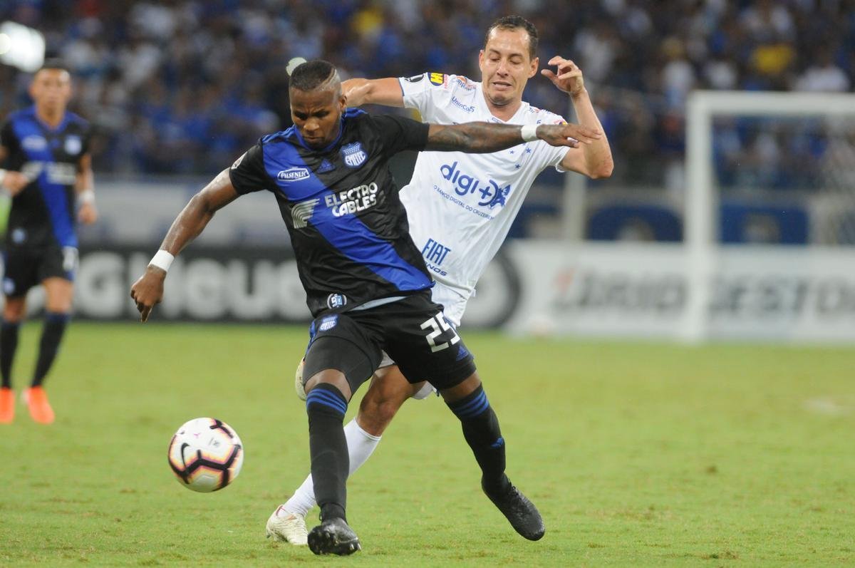 Equipes se enfrentaram pela sexta rodada do Grupo B da Copa Libertadores