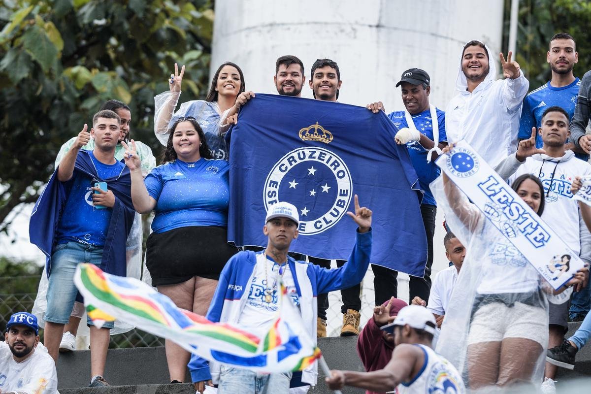 O Cruzeiro estreou no Mineiro de 2023 contra o Patrocinense, em Patrocnio