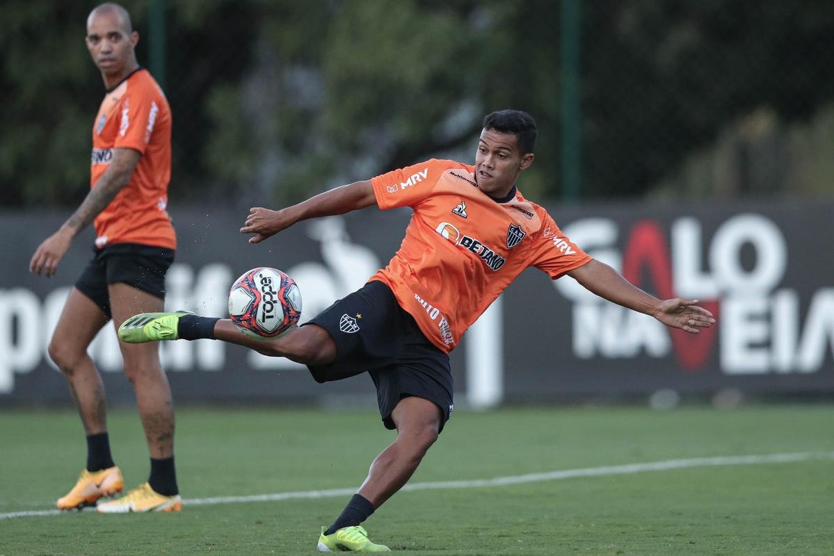 Com novo uniforme de treino, Atlético fechou nesta sexta-feira sua preparação para enfrentar o Athletic, às 19h deste sábado, no Independência, pela 11ª rodada do Campeonato Mineiro