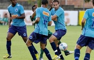 Time reserva do Cruzeiro enfrentou o Betim em jogo-treino disputado nesta sexta