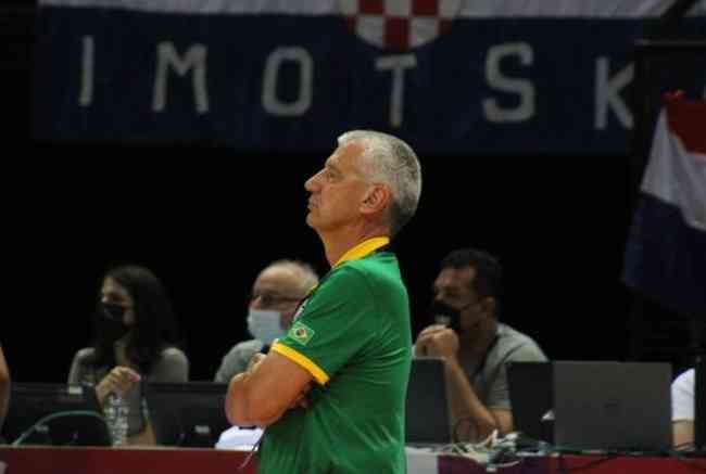 Petrovic chegou ao comando do Brasil em 2017