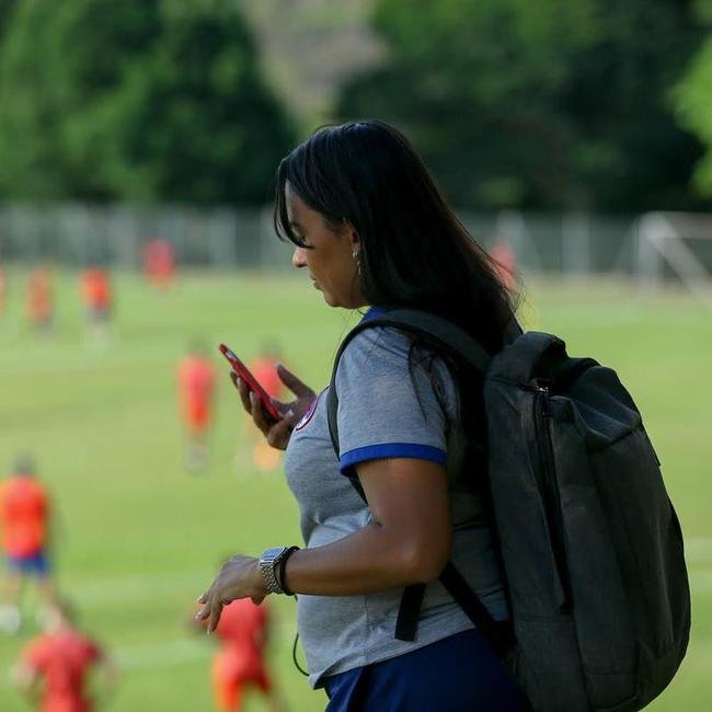 Com jogadores conhecidos da torcida mineira, como o zagueiro Edcarlos o meio-campista Leandro Domingues, o Betim apresentou o elenco nessa segunda-feira (21)