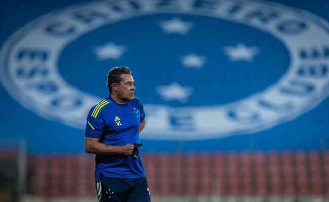 Luxemburgo: 'Um clube como o Cruzeiro não pode se considerar quebrado com uma dívida de R$1 bilhão'