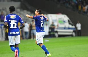Cear (lateral-direito) - 1 gol