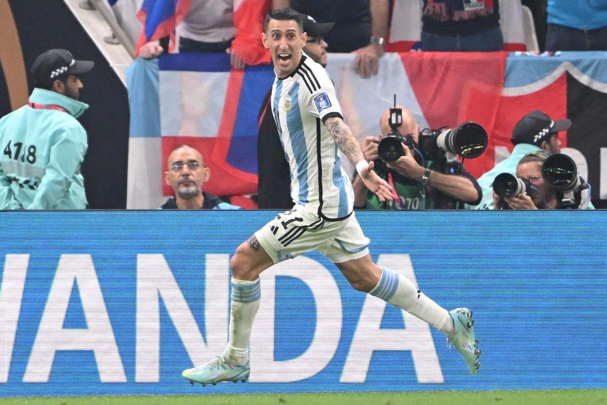 Di Mara ampliou a vantagem da Argentina para 2 a 0 na final da Copa do Mundo contra a Frana. Veja o gol por todos os ngulos