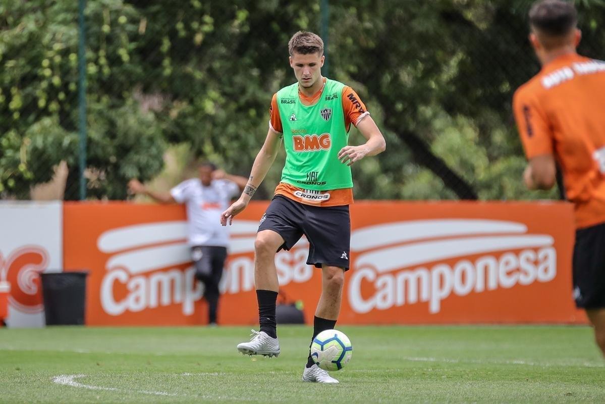 Com Sette Cmara em campo, Atltico se prepara para jogo contra o So Paulo