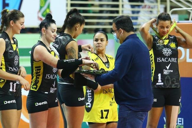 Praia venceu o Minas por 3 sets a 0, em Brusque (SC), e conquistou a Supercopa