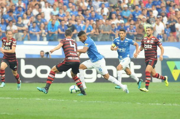 Cruzeiro e Flamengo se enfrentaram pela 20 rodada do Campeonato Brasileiro