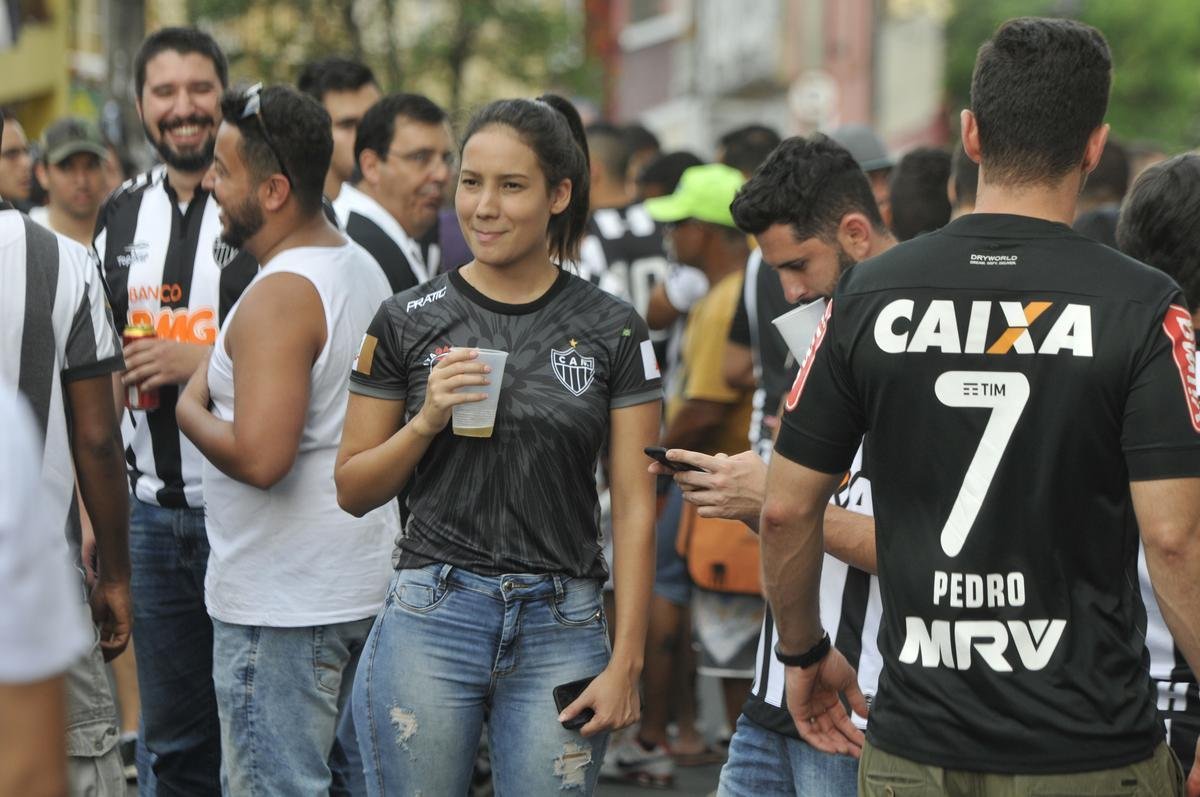Torcida do Atltico compareceu em bom nmero ao Independncia para apoiar time diante do Danubio, pela Copa Libertadores