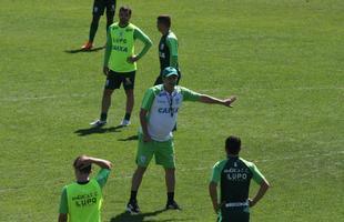 Adilson comandou o primeiro treino no Amrica nesta quarta-feira
