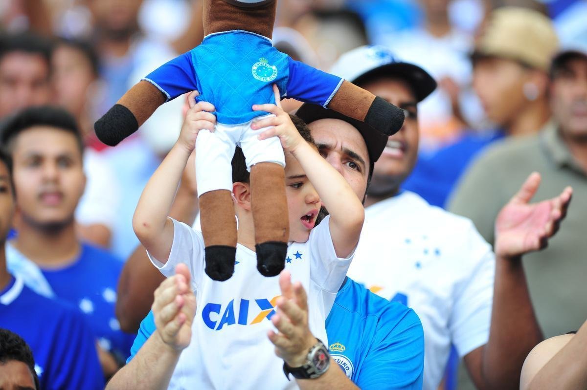 Fotos do jogo entre Cruzeiro e Corinthians, no Mineiro, pela 26 rodada do Campeonato Brasileiro